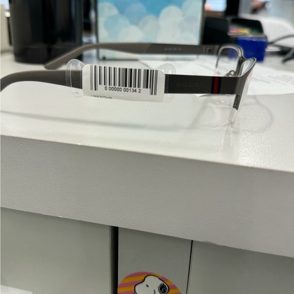 Gucci eyeglasses. Ready for perscription. Men - Picture 3 of 6